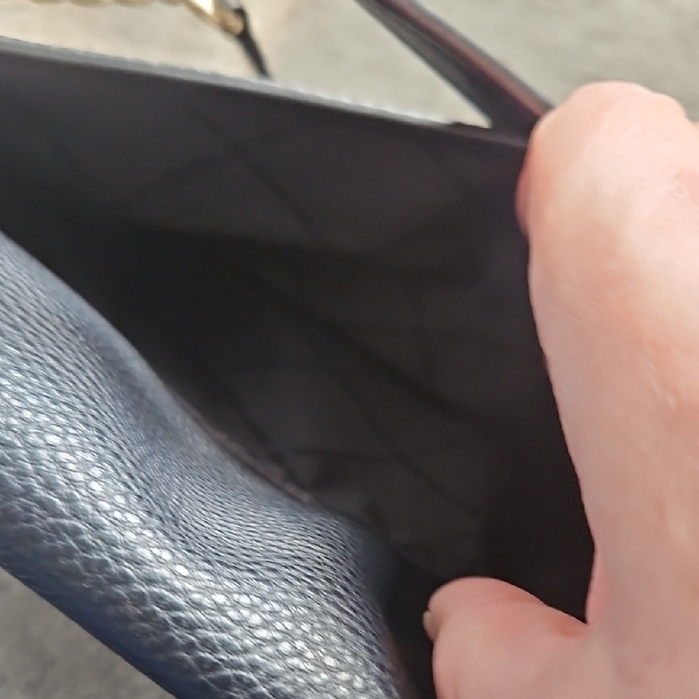Michael Kors Elegant Black Crossbody with Gold Accents - Picture 5 of 6